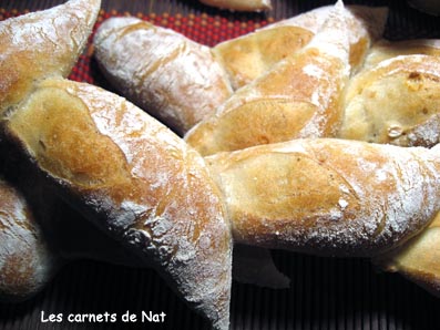 Petites baguettes épi au camembert et aux noix-2